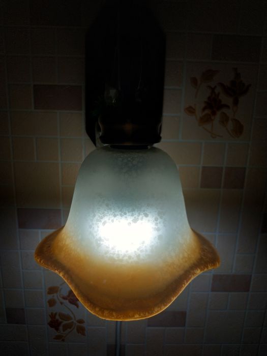 Бра- светильник на стену.