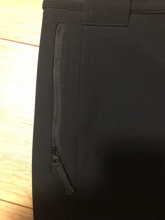 KAIKKIALLA-pantaloni ca si Noi de drumetie pentru dame, marimea 40