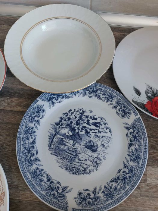 Две автентични стомни, домашни потреби, чинии