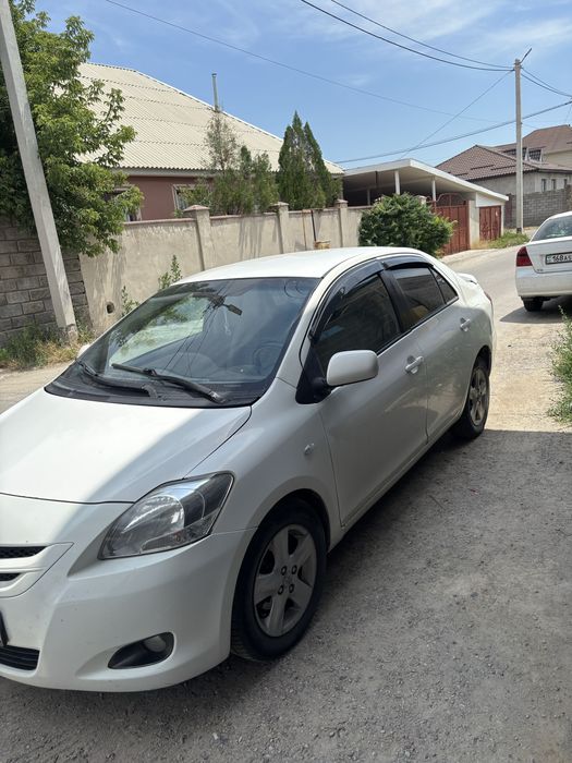Продается toyota yaris