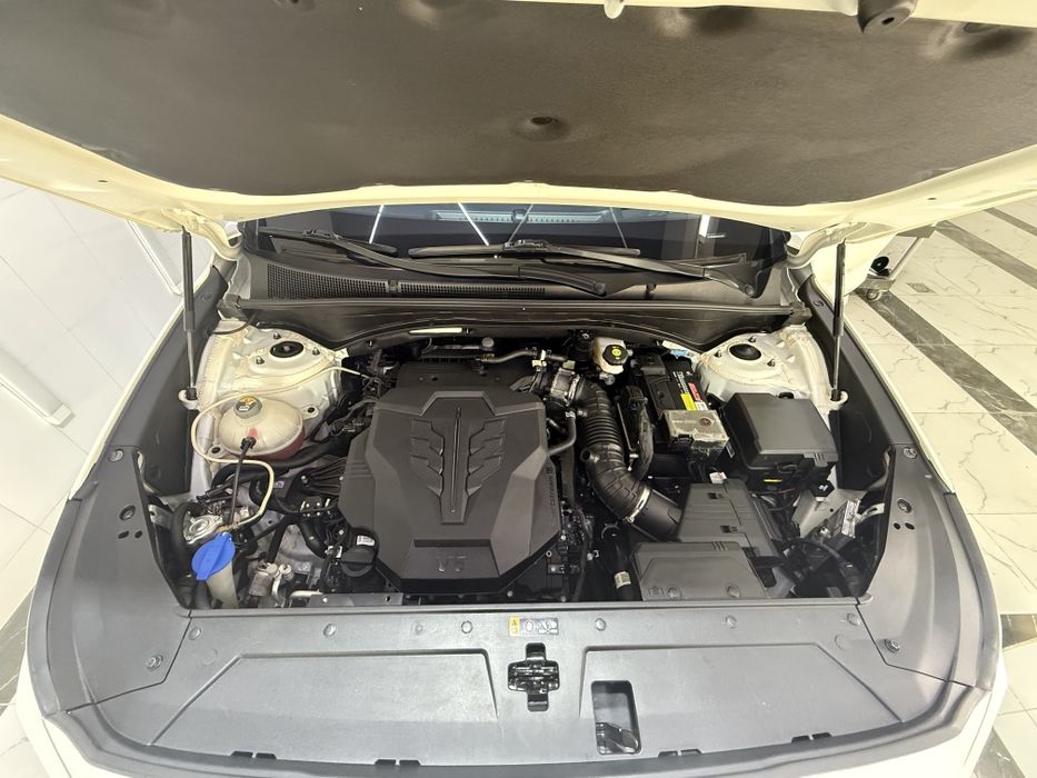 Hyundai Santa Fe сотилади