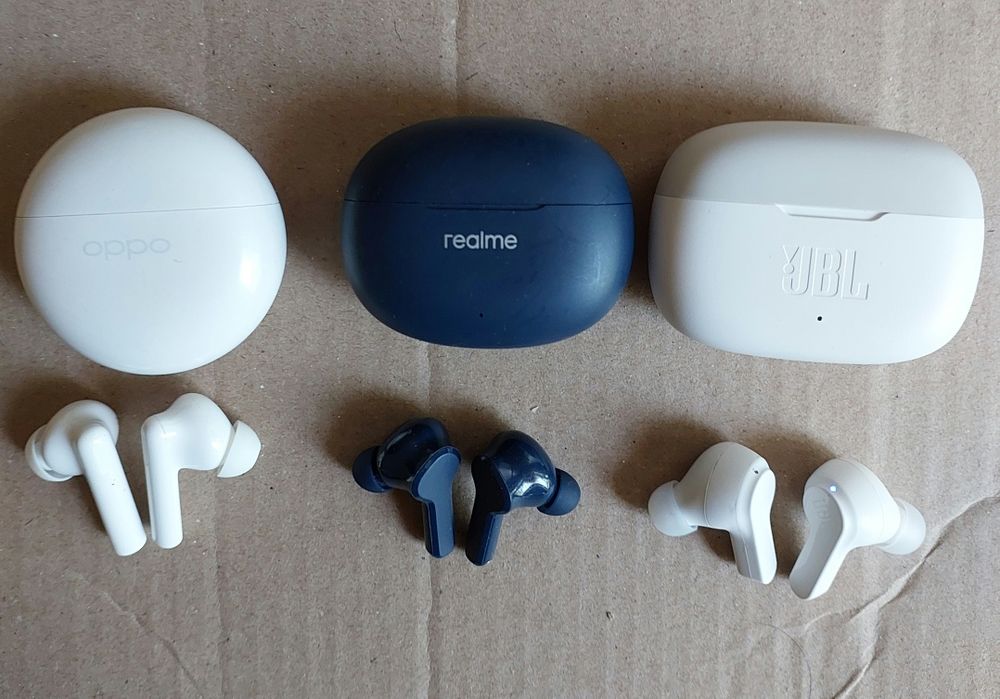 Продам bluetooth наушники.