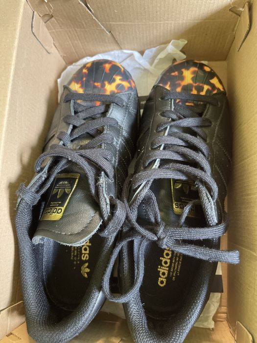 Adidas superstar