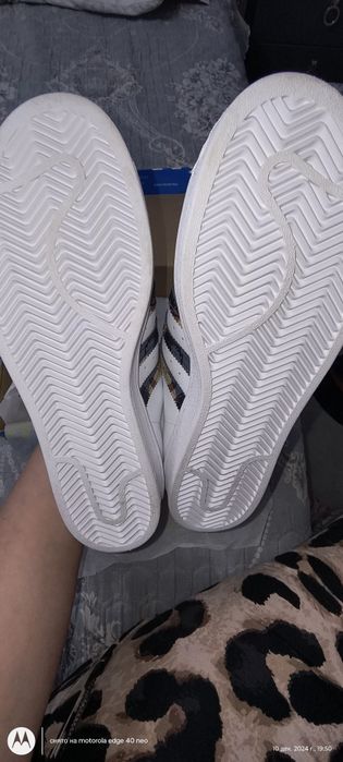 Кроссы новые белые