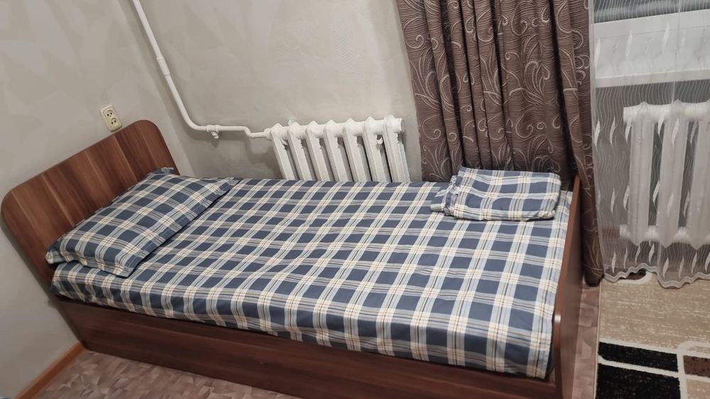 Продам Кровать полуторку