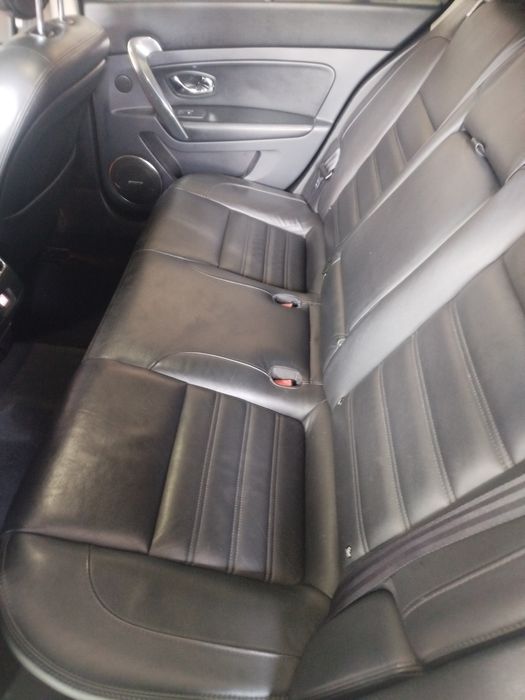 Renault latitude inițiale paris