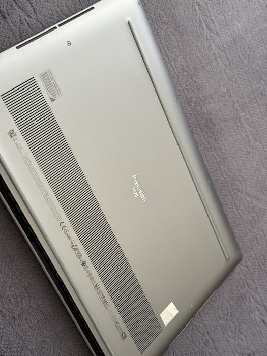 15.6’FHD+IPS 500nits/i7-12800H/RTX A2000 8GB/Precision 5570/32GB/512GB