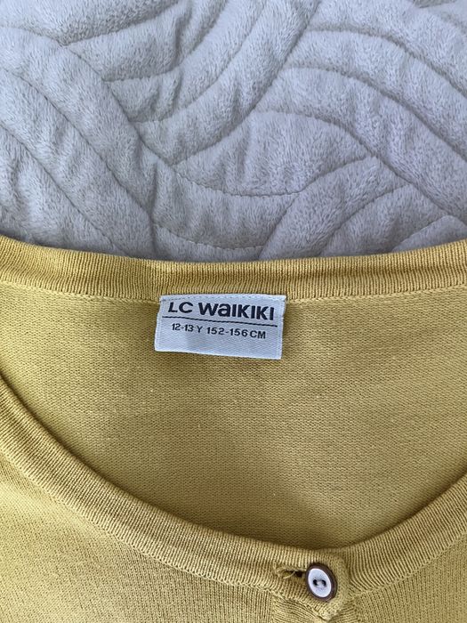 Продай 2 кофточки для девочки 10-13 лет