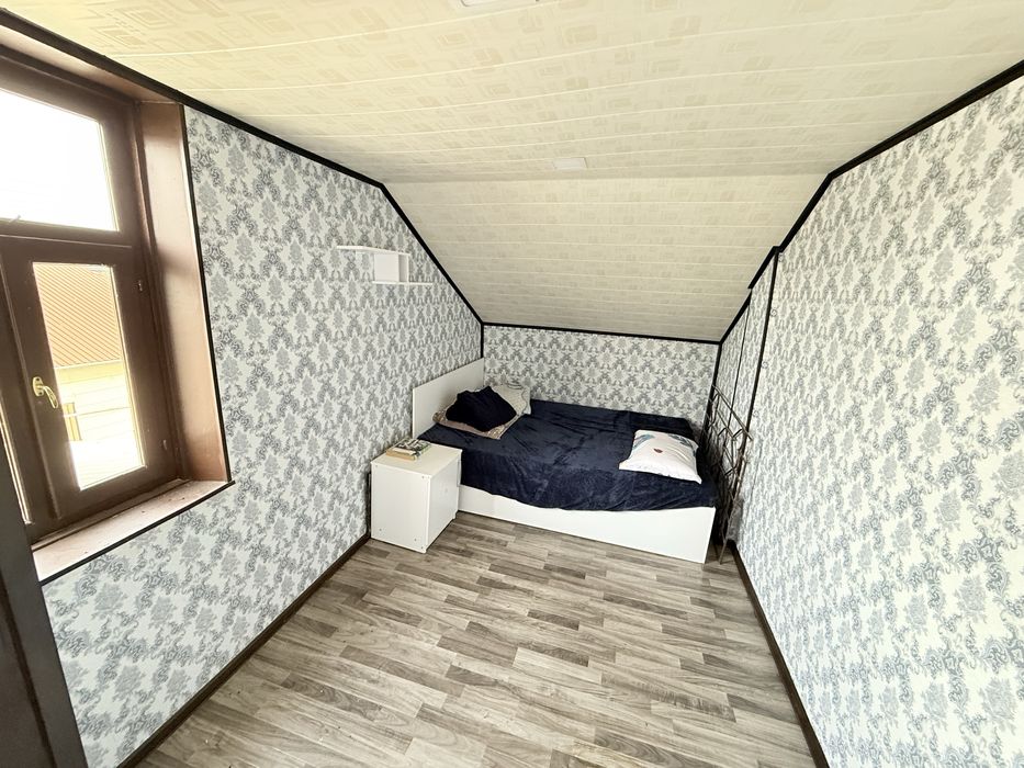 Srochno xovli sotiladi Orta saroyda 9 sotik