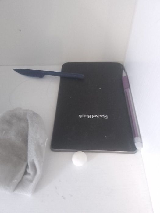 PocketBook Touch Lux