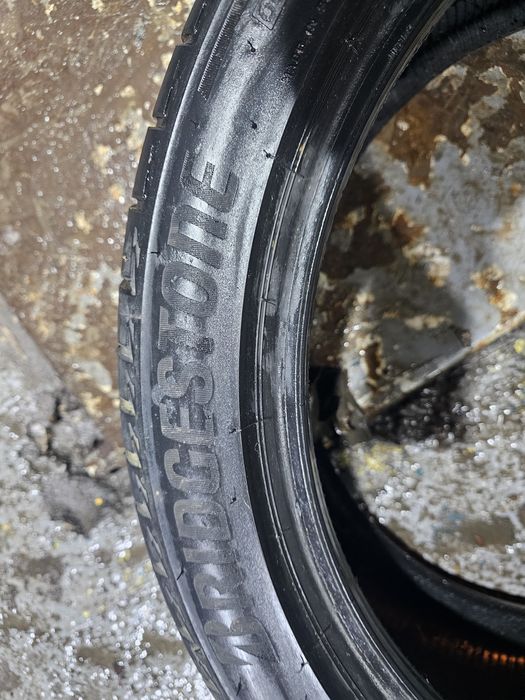 255 40 20 vara bridgestone