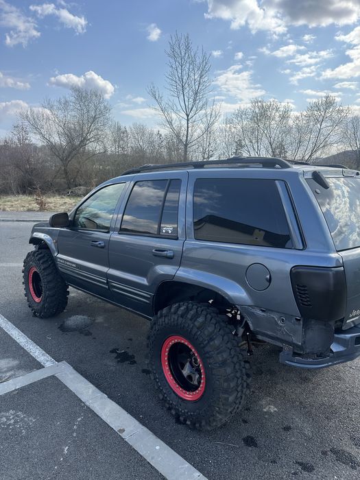 Vand/schimb Jeep Grand Cherokee 4.7 Benzina autoutilitara
