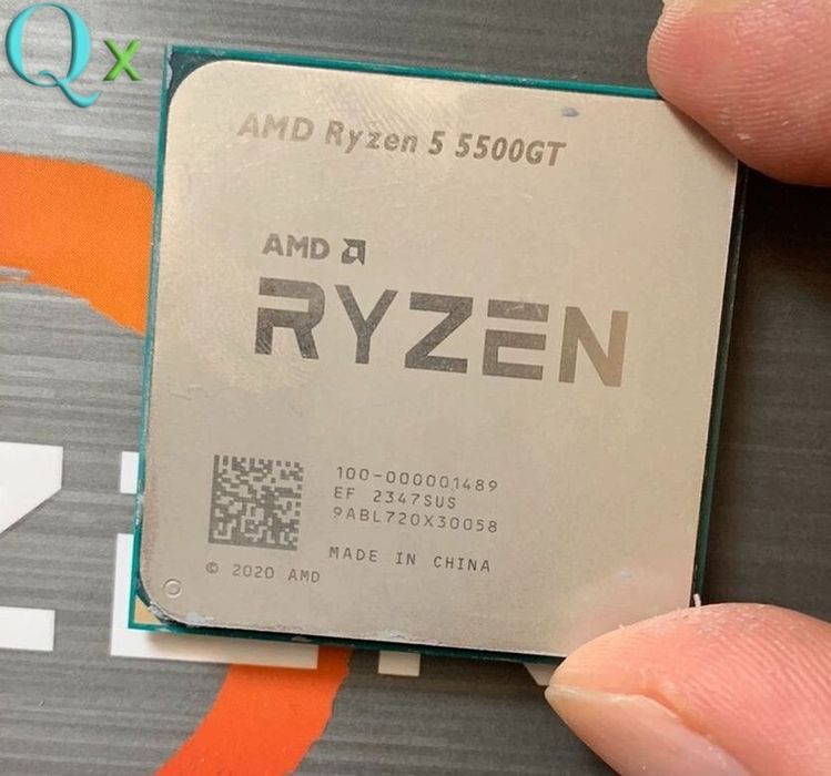 Vând procesor ryzen 5 5500GT ( impecabil .