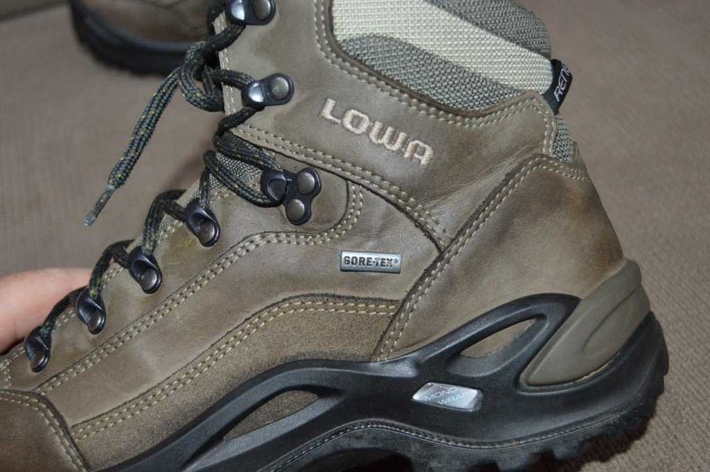Ghete femei piele Lowa Renegade marime 39.5 Gore-tex Vibram
