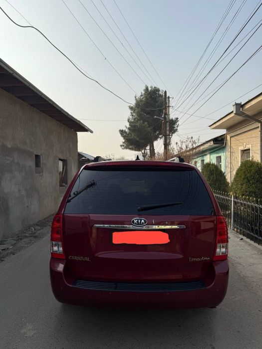 Kia Carnival Limuzin eng uzuni