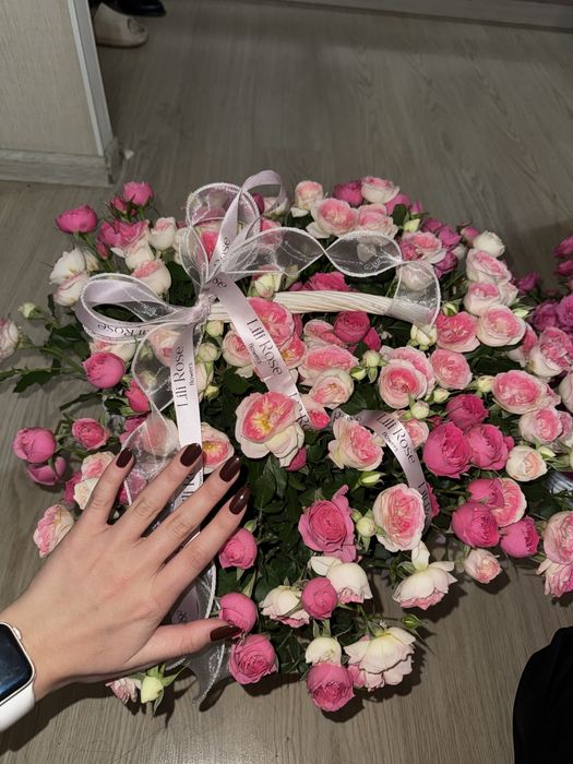 цветы в корзине кустовые