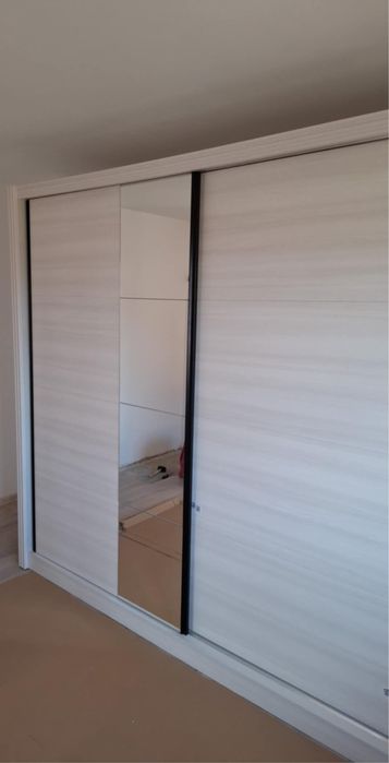 Montaj mobilier, tamplarie si scari din lemn masiv