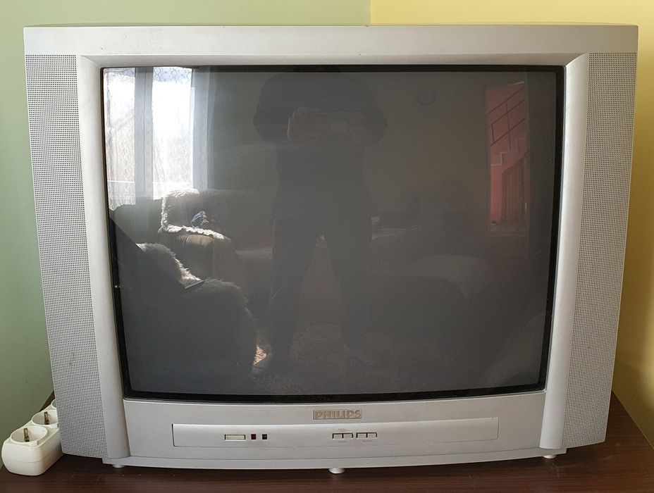 Телевизори Philips, KTN и Sharp