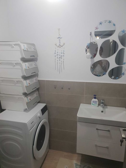 Inchiriez Ap. Nou 3 cam. Pitesti Complex Trivale Park 550 € neg