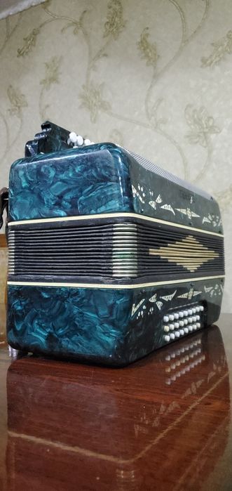 Продаётся Баян ...