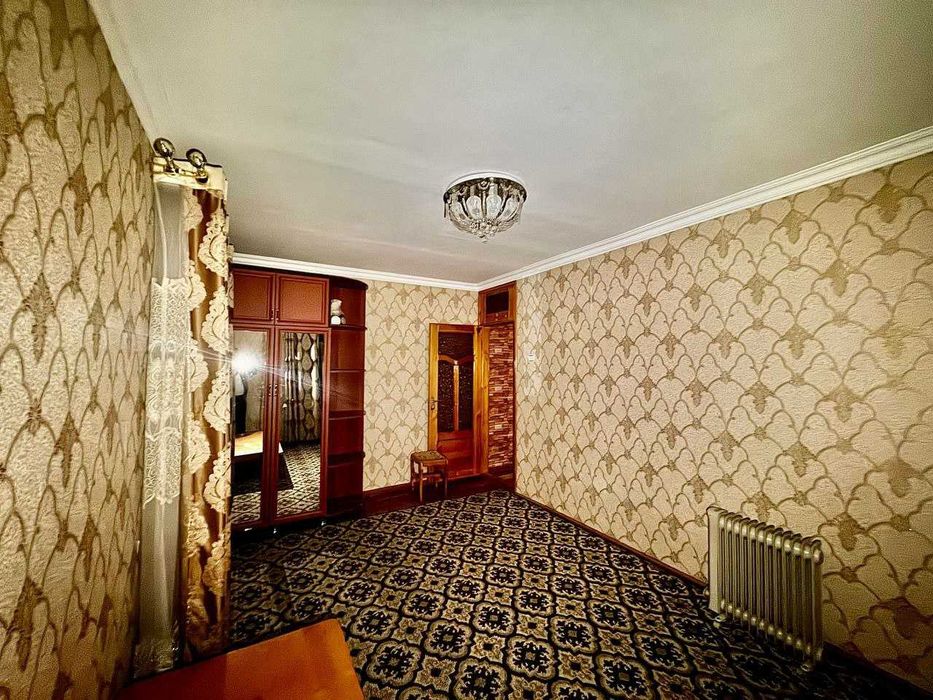 Продается (сотилади) 2х ком кв по ул.Фаробий ор.Вокзал