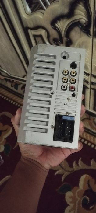 Monitor 2 din chiqarishi sifatli baland