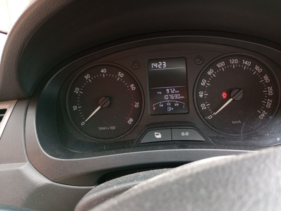 Vând Skoda Rapid 1,2