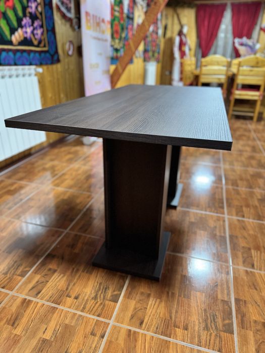 De vanzare masă foarte ok