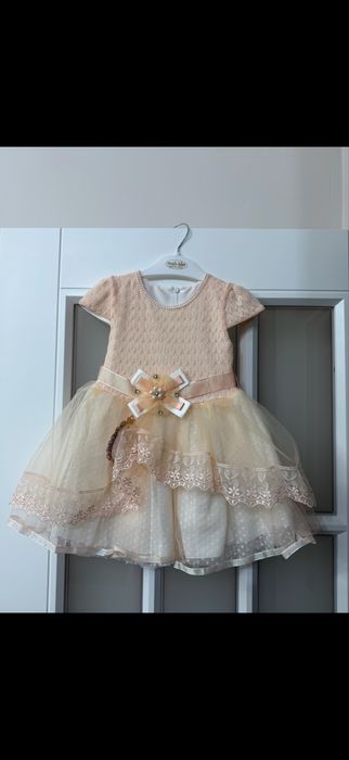 Детские вещи, платья для девочек