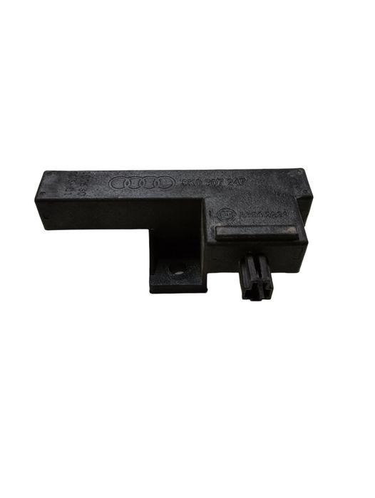 Antena Gps Stanga Audi A8 Iii 4H2, 4H8, 4Hc, 4Hl 2009 - 2018 Vag 8K090