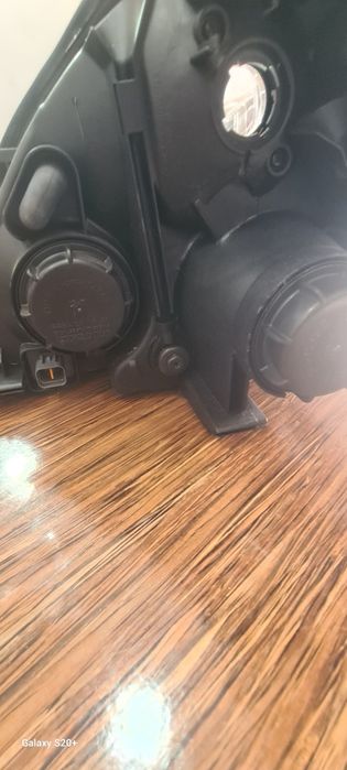 Фара правая (оригинал) KIA SEDONA.