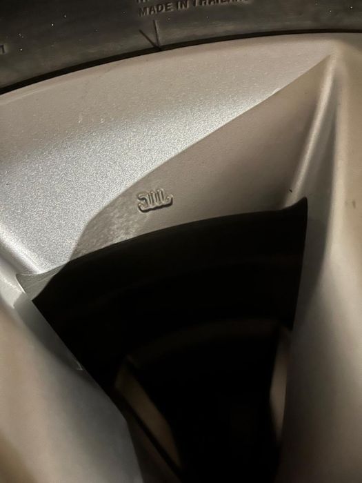 Срочно продам зимние колеса