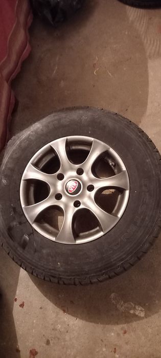 Vând jante cu anvelope