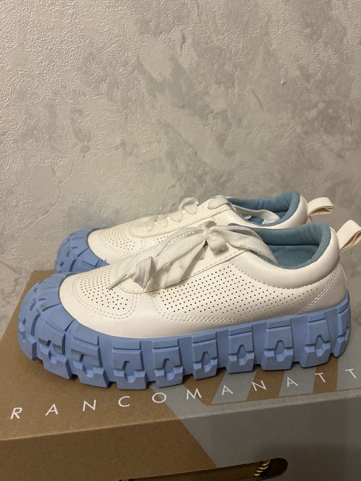 Продам обувь  в отличном состоянии