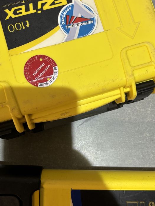 Ezicat i750 detector utilitati  cabluri conducte apa gaz etc Leica