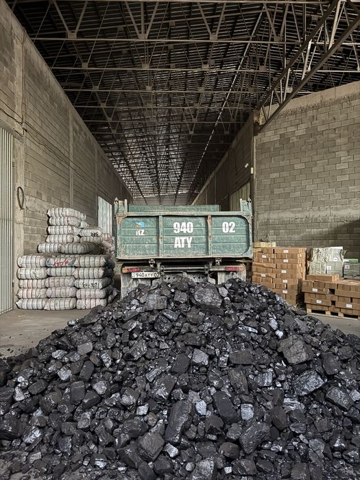 Зил Доставка сыпучих грузов отсев.сникерс.шебень.песок уголь