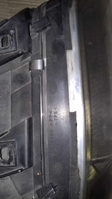 Far xenon, Hella 148474-00, partea dreapta, Audi A6 C5, 2000,