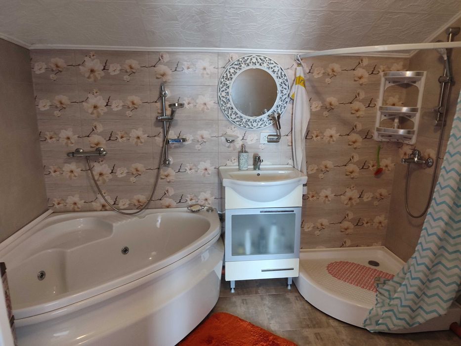 Двуетажна къща в Царичено