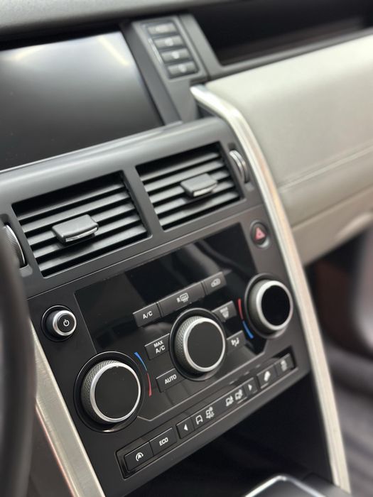 Land Rover Discovery Sport 7 locuri 4x4