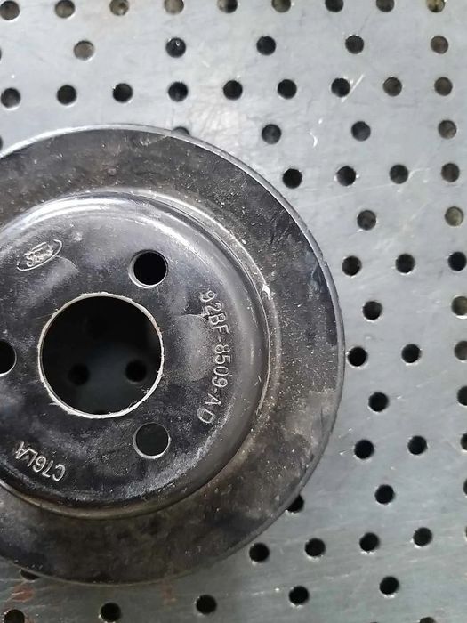 Fulie pompa apa 1.3 tdci ford ka 92bf8509ad