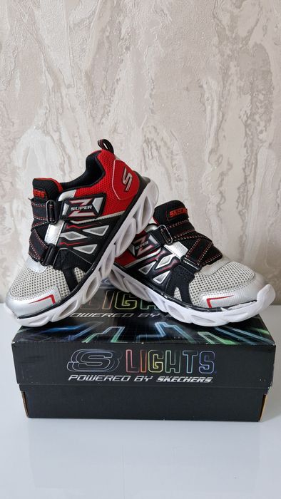 Продам кроссовки! Срочно!