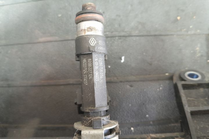 Rampa injectoare 0280158034 0280158034 Dacia Logan prima generatie