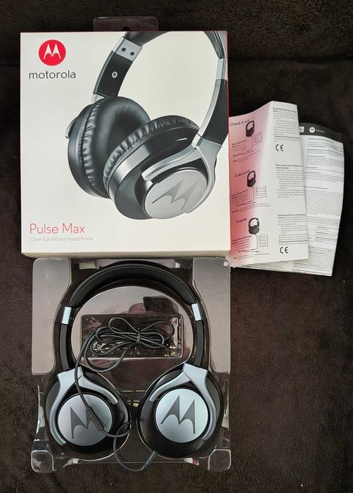 Casti  Motorola  Pulse Max  negre, cu  fir - Noi