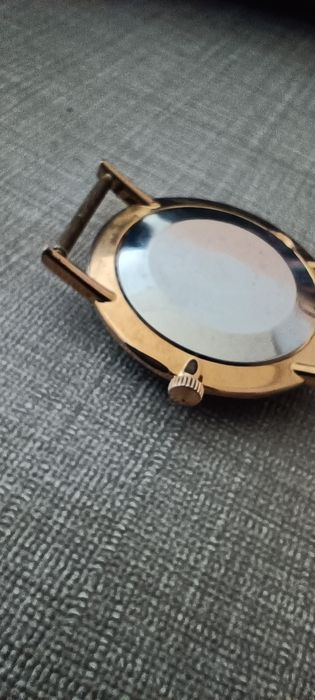 Позлатен Poljot de luxe