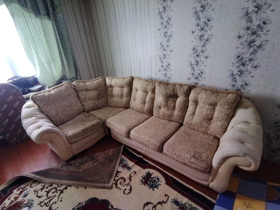 Продам диван мягкий