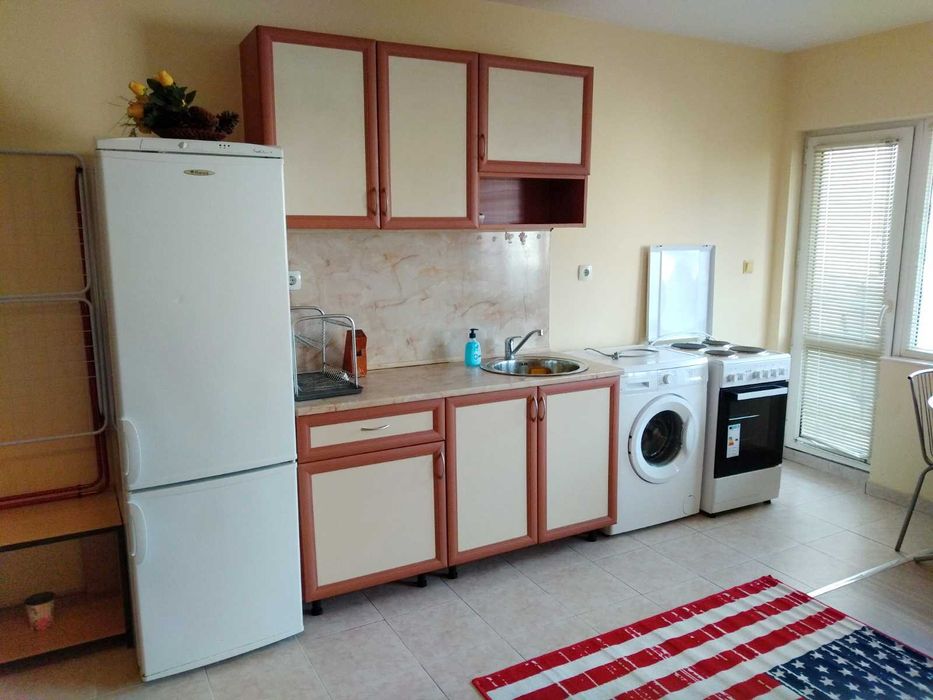 Дава се под наем Едностаен апартамент в Пловдив, Кършияка - 40 кв.м за 260 € - Снимка #3