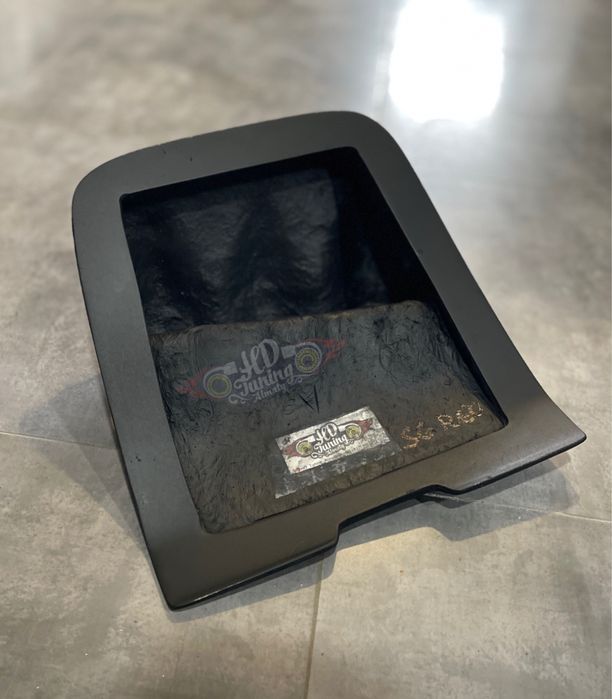 Подиум под датчики на панель правый Subaru Forester SG