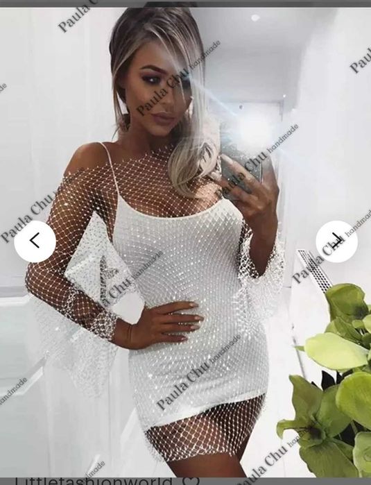 Рокля мрежа с камъни