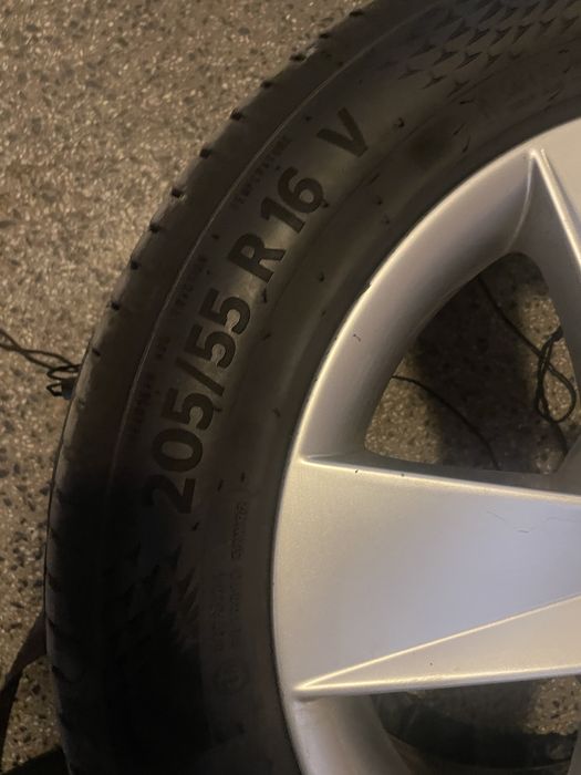 Комплект Джанти Шкода 16"  J 6 1/2 ET46 с гуми