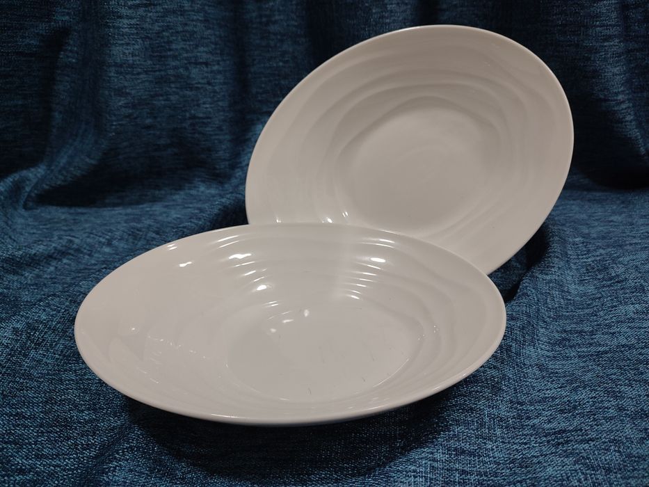 Продаю тарелки, состояние новое, цена за штуку